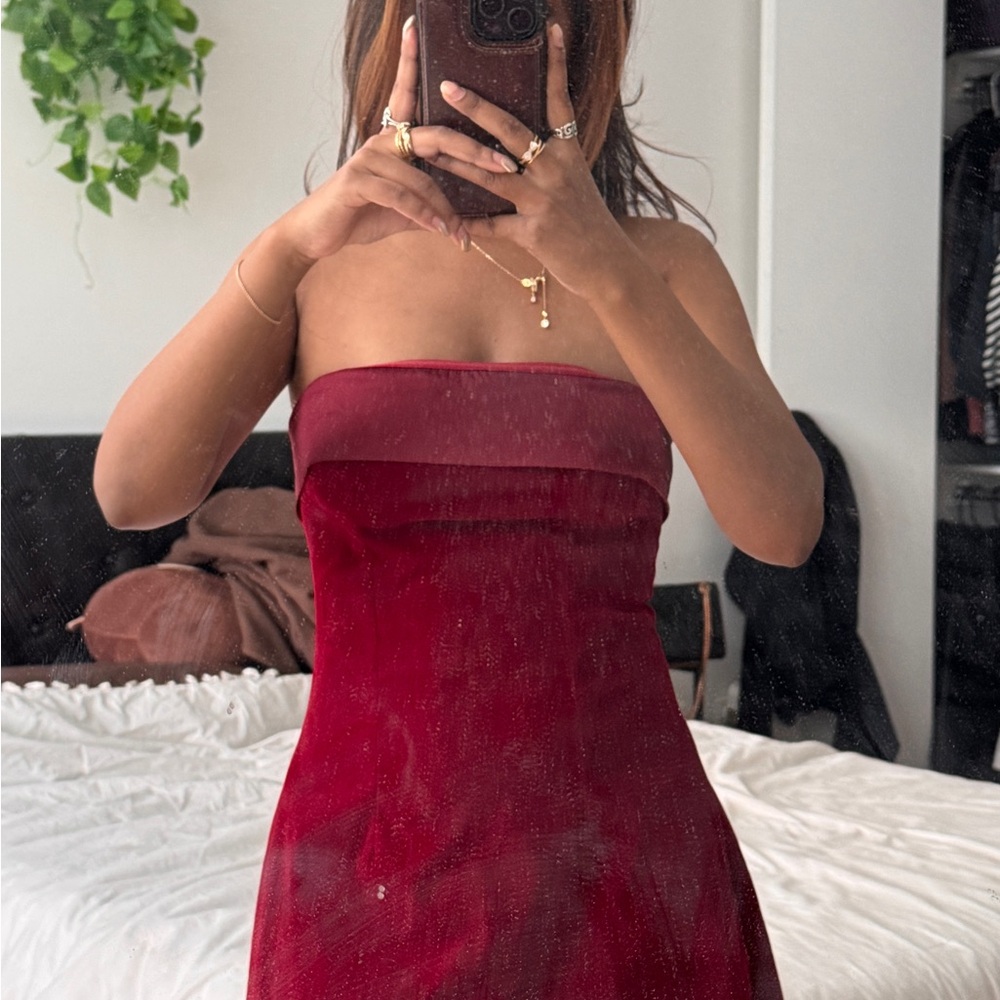 Elegant Red Strapless Dress